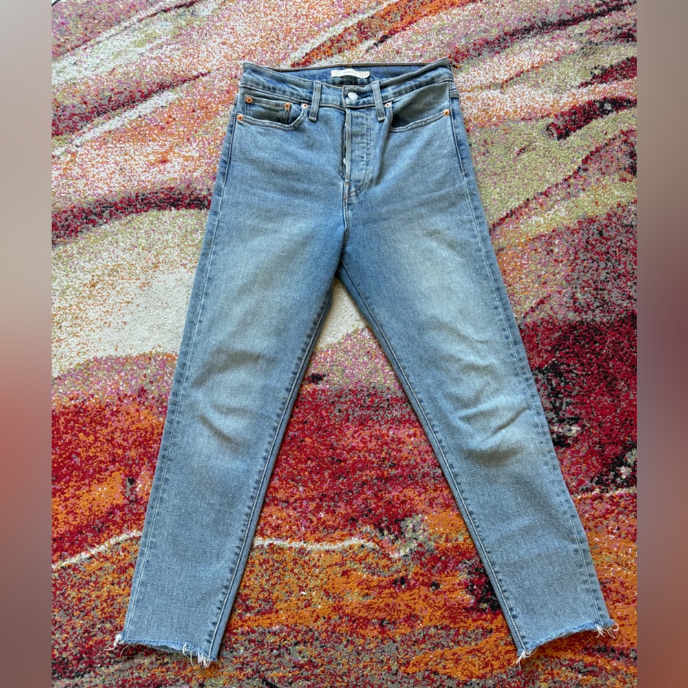 Levi’s Wedgie Light Wash Straight Leg Raw Edge Jeans